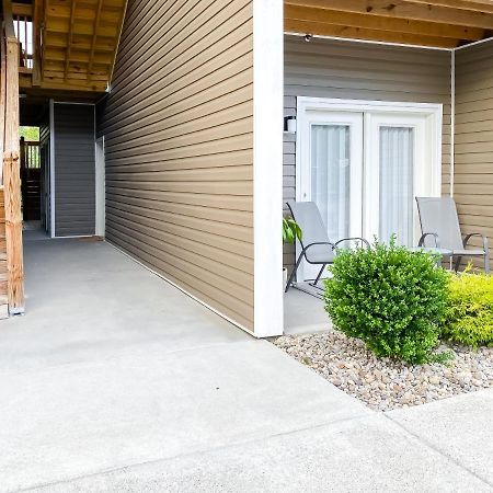 루이빌 Full Kitchen,King,W/D,Netflix,2 Smart Tvs,Parking 아파트 외부 사진