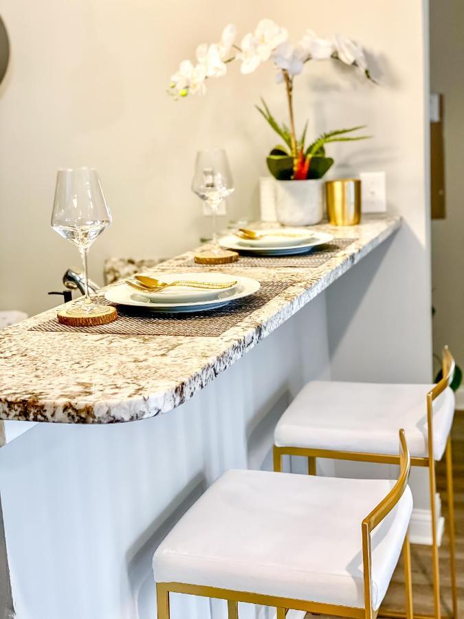 루이빌 Full Kitchen,King,W/D,Netflix,2 Smart Tvs,Parking 아파트 외부 사진
