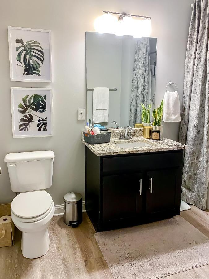 루이빌 Full Kitchen,King,W/D,Netflix,2 Smart Tvs,Parking 아파트 외부 사진