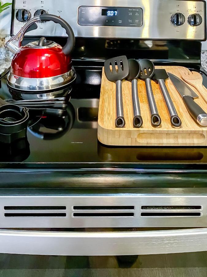 루이빌 Full Kitchen,King,W/D,Netflix,2 Smart Tvs,Parking 아파트 외부 사진