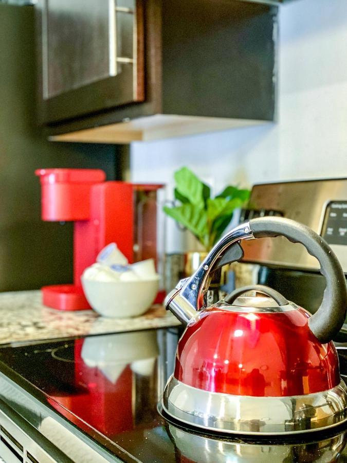 루이빌 Full Kitchen,King,W/D,Netflix,2 Smart Tvs,Parking 아파트 외부 사진