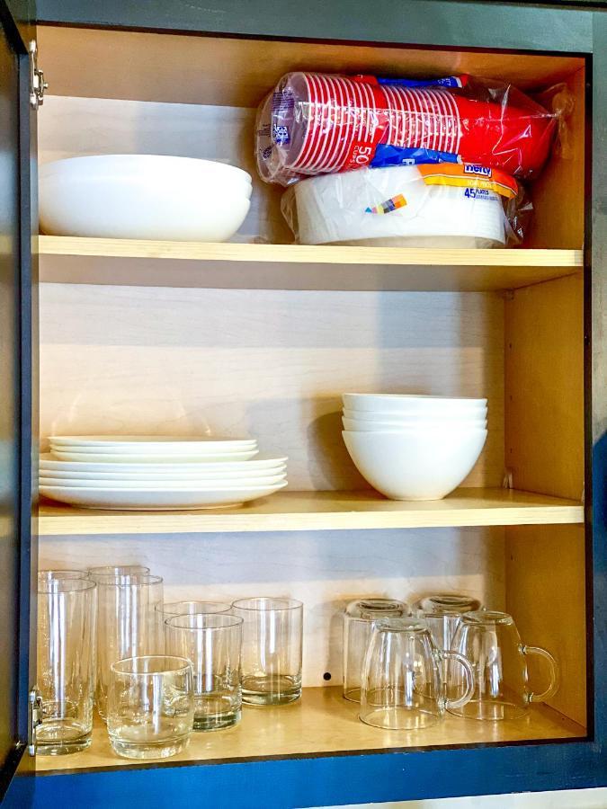 루이빌 Full Kitchen,King,W/D,Netflix,2 Smart Tvs,Parking 아파트 외부 사진